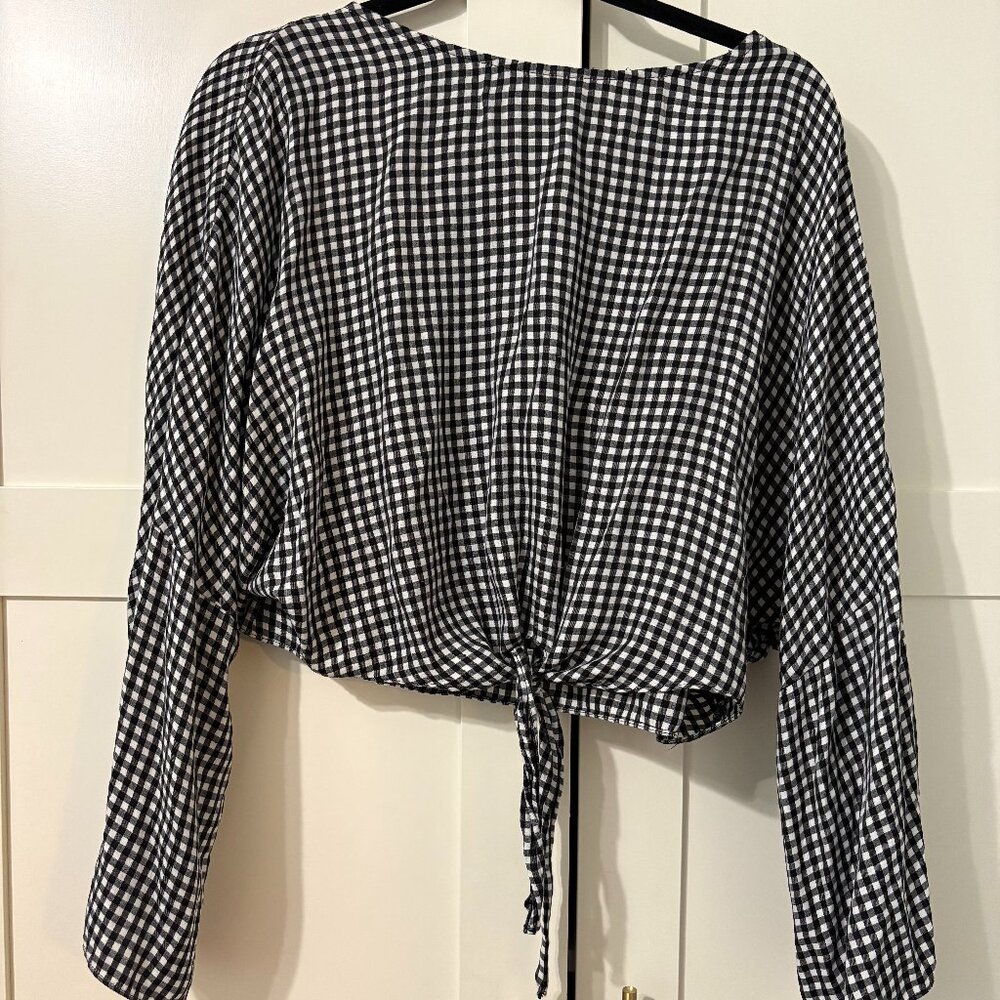 Black and white checkered wide sleeve cropped Topshop top